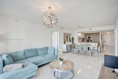Copropriété à vendre à Sunny Isles Beach, Floride: 2 chambres, 143.16 m2 № 1979476 - photo 14