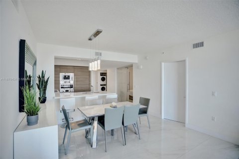 Copropriété à vendre à Sunny Isles Beach, Floride: 2 chambres, 143.16 m2 № 1979476 - photo 15
