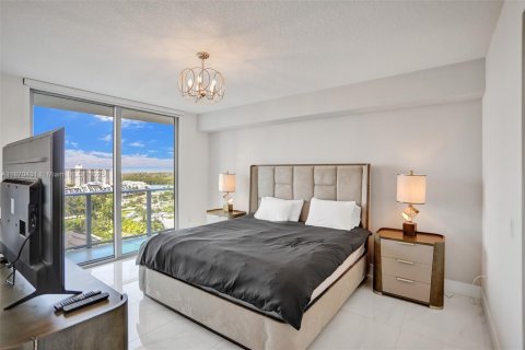 Copropriété à vendre à Sunny Isles Beach, Floride: 2 chambres, 143.16 m2 № 1979476 - photo 18
