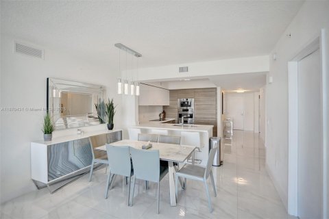 Copropriété à vendre à Sunny Isles Beach, Floride: 2 chambres, 143.16 m2 № 1979476 - photo 16