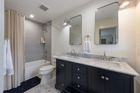 Casa en venta en Holmes Beach, Florida, 3 dormitorios, 180.04 m2 № 1910235 - foto 23