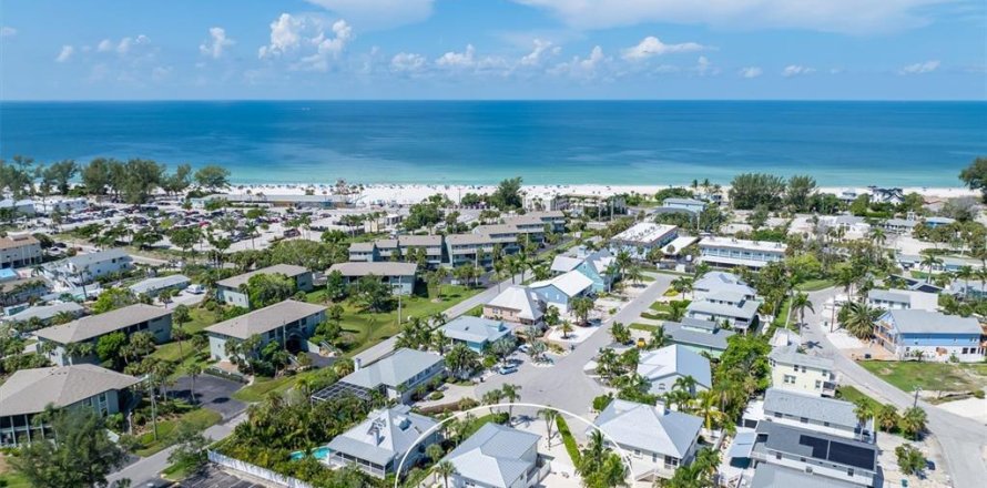 Casa en Holmes Beach, Florida 3 dormitorios, 180.04 m2 № 1910235