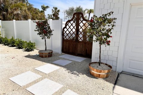 Casa en venta en Holmes Beach, Florida, 3 dormitorios, 180.04 m2 № 1910235 - foto 4