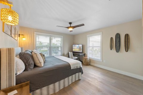 Casa en venta en Holmes Beach, Florida, 3 dormitorios, 180.04 m2 № 1910235 - foto 24