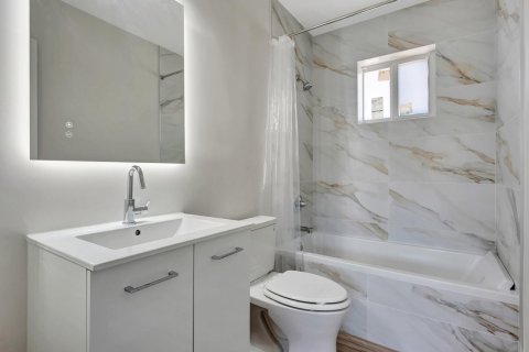 Villa ou maison à louer à Oakland Park, Floride: 1 chambre, 53.42 m2 № 1223615 - photo 1