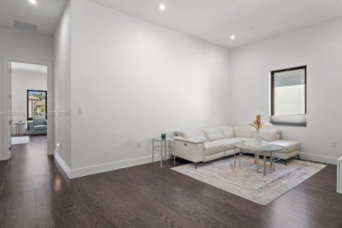 Купить виллу или дом в Дорал, Флорида 4 спальни, 371.14м2, № 2186183 - фото 30