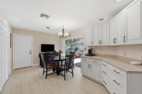 Touwnhouse à Pompano Beach, Floride 4 chambres, 211.63 m2 № 2087835