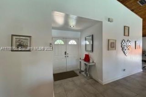 Casa en venta en Lauderhill, Florida, 3 dormitorios, 198.35 m2 № 1804408 - foto 4