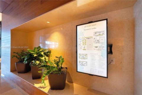Condo in Miami Beach, Florida, 1 bedroom  № 1981280 - photo 30