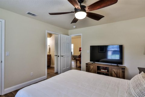 House in New Smyrna Beach, Florida 4 bedrooms, 237.27 sq.m. № 2213019 - photo 21