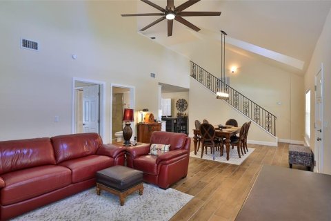 House in New Smyrna Beach, Florida 4 bedrooms, 237.27 sq.m. № 2213019 - photo 12