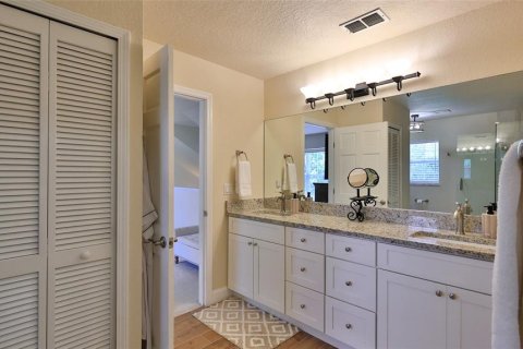 House in New Smyrna Beach, Florida 4 bedrooms, 237.27 sq.m. № 2213019 - photo 28