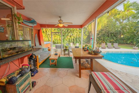House in Plantation, Florida 3 bedrooms, 159.42 sq.m. № 1503296 - photo 24