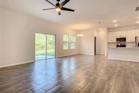 Villa ou maison à louer à Ocala, Floride: 4 chambres, 152.36 m2 № 2102805 - photo 6