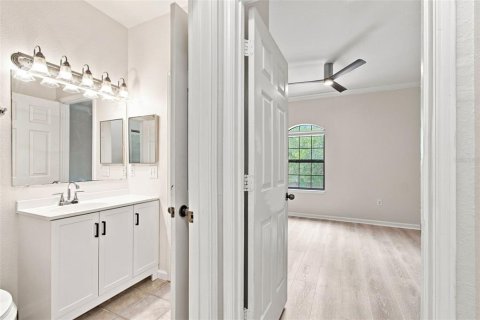 Condo in Palm Harbor, Florida, 2 bedrooms  № 2339252 - photo 28