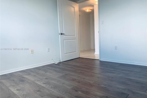 Снять в аренду кондоминиум в Майами, Флорида 1 спальня, 57.6м2, № 2058316 - фото 3