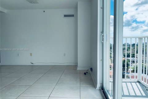 Снять в аренду кондоминиум в Майами, Флорида 1 спальня, 57.6м2, № 2058316 - фото 9