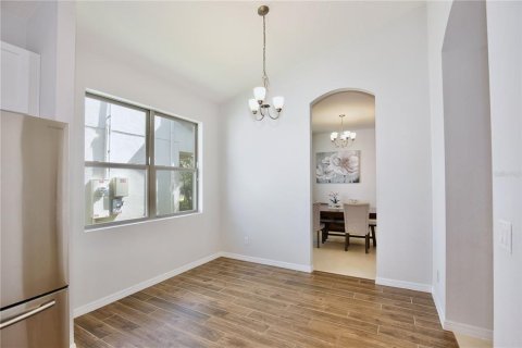 House in Sanford, Florida 3 bedrooms, 188.5 sq.m. № 1911550 - photo 12