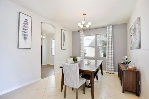 House in Sanford, Florida 3 bedrooms, 188.5 sq.m. № 1911550 - photo 7