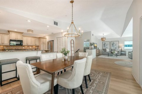 House in Longboat Key, Florida 5 bedrooms, 280.19 sq.m. № 2200037 - photo 28
