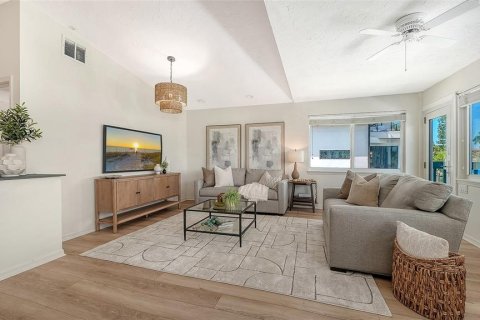 House in Longboat Key, Florida 5 bedrooms, 280.19 sq.m. № 2200037 - photo 14