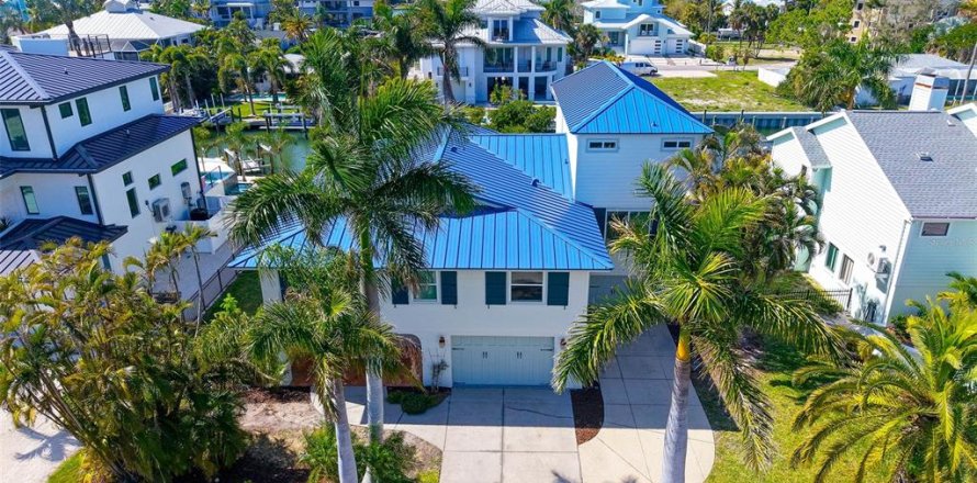 House in Longboat Key, Florida 5 bedrooms, 280.19 sq.m. № 2200037