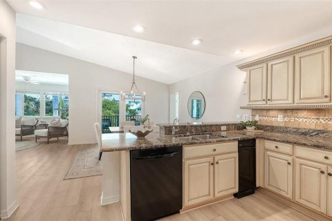 House in Longboat Key, Florida 5 bedrooms, 280.19 sq.m. № 2200037 - photo 24