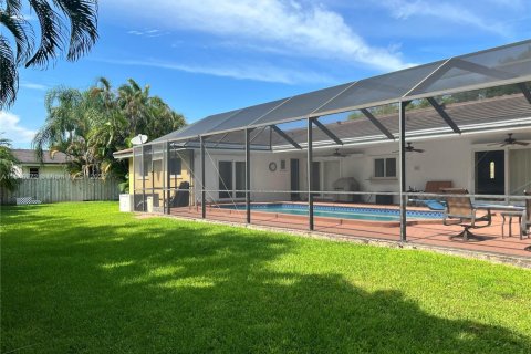 House in Palmetto Bay, Florida 4 bedrooms, 219.62 sq.m. № 1844083 - photo 2