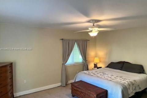 House in Palmetto Bay, Florida 4 bedrooms, 219.62 sq.m. № 1844083 - photo 21