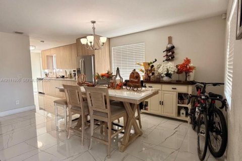 Villa ou maison à vendre à Davie, Floride: 3 chambres, 120.77 m2 № 2431382 - photo 14
