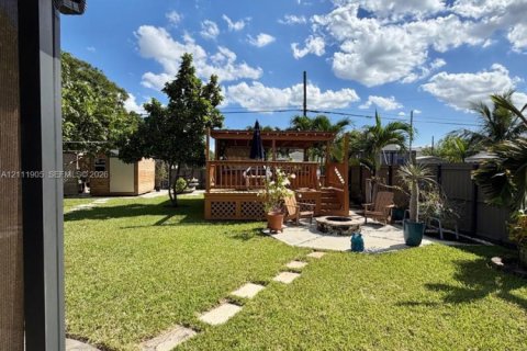 Villa ou maison à vendre à Davie, Floride: 3 chambres, 120.77 m2 № 2431382 - photo 12
