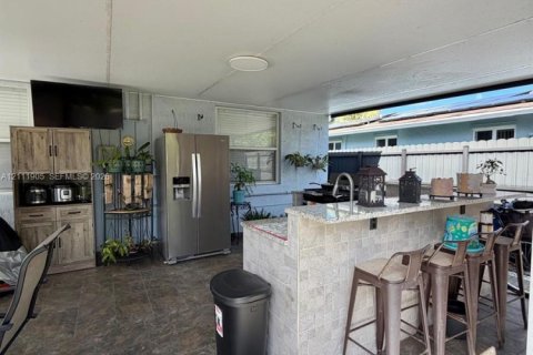 Villa ou maison à vendre à Davie, Floride: 3 chambres, 120.77 m2 № 2431382 - photo 10
