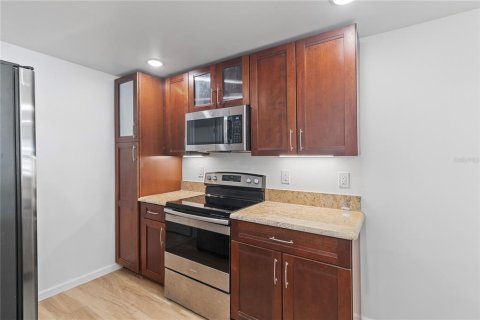 Villa ou maison à louer à Port Charlotte, Floride: 3 chambres, 96.06 m2 № 2211204 - photo 14