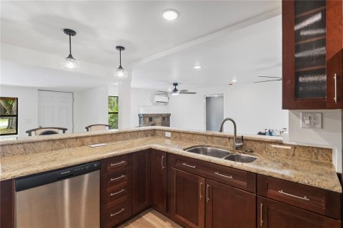 Villa ou maison à louer à Port Charlotte, Floride: 3 chambres, 96.06 m2 № 2211204 - photo 15