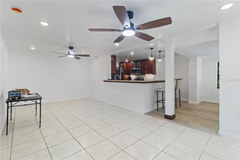 Villa ou maison à louer à Port Charlotte, Floride: 3 chambres, 96.06 m2 № 2211204 - photo 6
