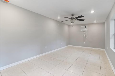 Villa ou maison à louer à Port Charlotte, Floride: 3 chambres, 96.06 m2 № 2211204 - photo 18