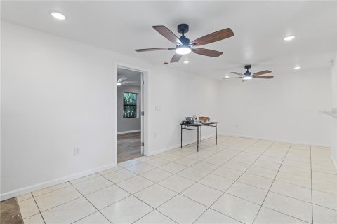 Villa ou maison à louer à Port Charlotte, Floride: 3 chambres, 96.06 m2 № 2211204 - photo 5