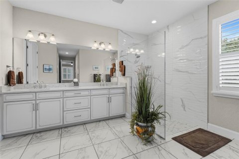 House in Nokomis, Florida 4 bedrooms, 260.87 sq.m. № 2097079 - photo 12