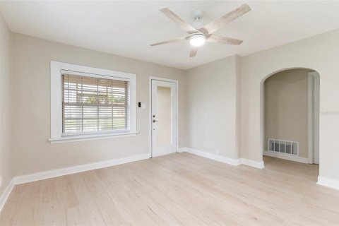 Villa ou maison à vendre à Saint Petersburg, Floride: 2 chambres, 97.36 m2 № 1826659 - photo 13