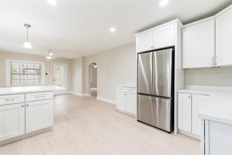 Villa ou maison à vendre à Saint Petersburg, Floride: 2 chambres, 97.36 m2 № 1826659 - photo 19
