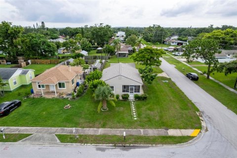 Villa ou maison à vendre à Saint Petersburg, Floride: 2 chambres, 97.36 m2 № 1826659 - photo 2