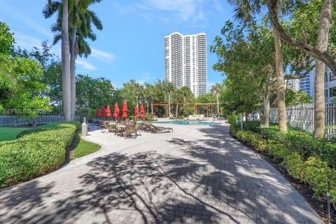 Купить кондоминиум в Авентура, Флорида 2 спальни, 109.72м2, № 2065800 - фото 16