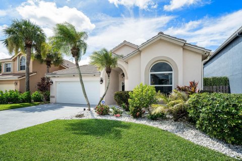 House in Lake Worth, Florida 3 bedrooms, 148.64 sq.m. № 2285908 - photo 2