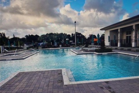 Townhouse in Miami, Florida 3 bedrooms, 149.76 sq.m. № 1707776 - photo 26