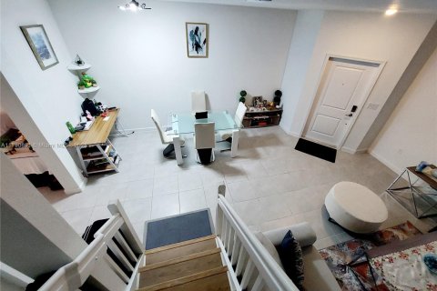 Townhouse in Miami, Florida 3 bedrooms, 149.76 sq.m. № 1707776 - photo 12