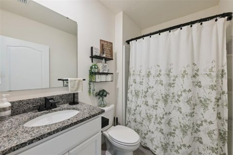 House in Sanford, Florida 5 bedrooms, 227.33 sq.m. № 2341977 - photo 20