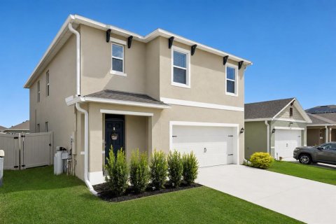 House in Sanford, Florida 5 bedrooms, 227.33 sq.m. № 2341977 - photo 3