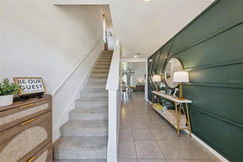 House in Sanford, Florida 5 bedrooms, 227.33 sq.m. № 2341977 - photo 6