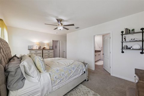 House in Sanford, Florida 5 bedrooms, 227.33 sq.m. № 2341977 - photo 25