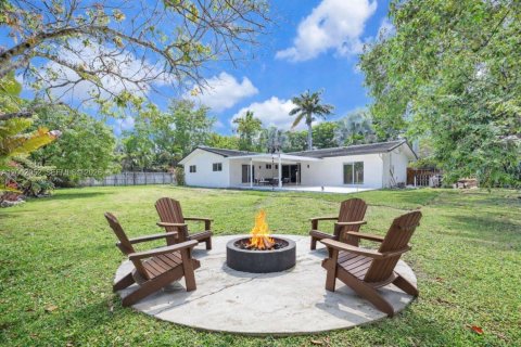 Купить виллу или дом в Пальметто-Бей, Флорида 4 спальни, 212.28м2, № 2066515 - фото 23